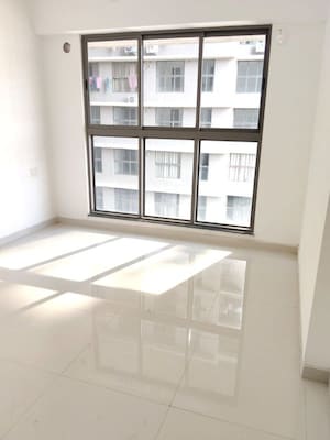 1 BHK Apartment For Rent in UK Iridium, Kandivali East