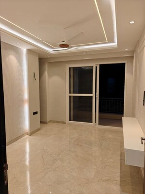 Room in 4 BHK Builder Floor at Ansal Sushant Lok I, Sector 43 – for Rent