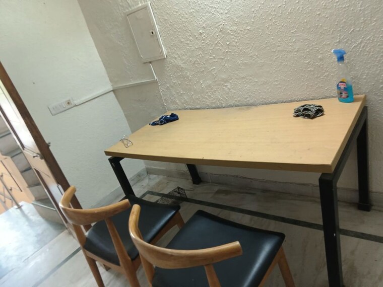 Master Bedroom, dlf phase ii 3 Bedroom 300 Sq.Ft. Villa In Dlf Phase ii Gurgaon 10072693