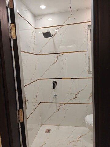 Bathroom in 3 BHK Builder Floor at Ansal Sushant Lok I, Sector 43 – for Rent