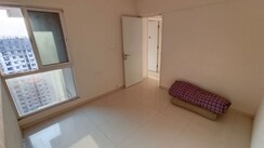 2 BHK Apartment For Rent in Silver Oak