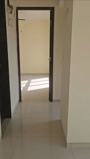 Room in 1 BHK Apartment at Godrej Tranquil, Kandivali East – for Rent