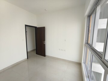 Room in 2 BHK Apartment at Piramal Revanta Tower 3 and 4, Mulund West – for Rent