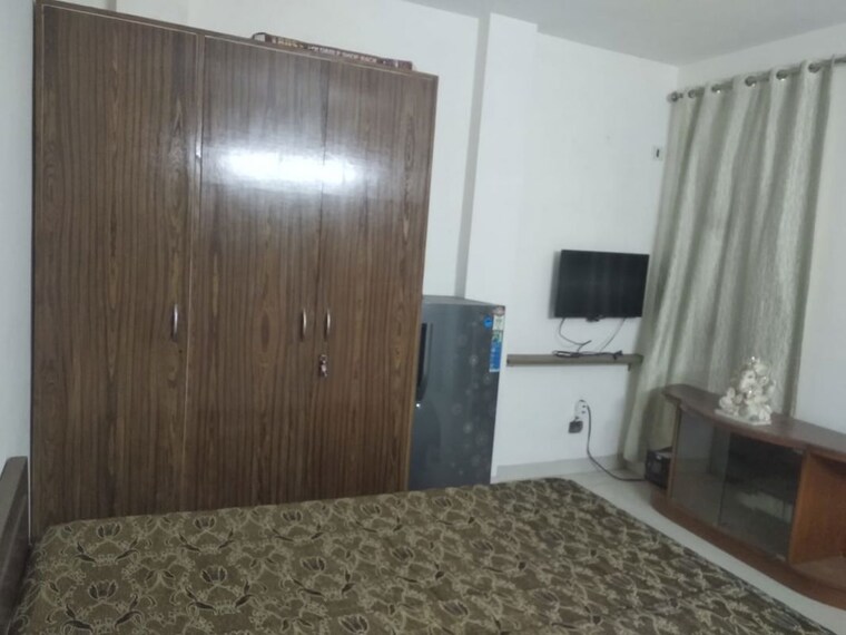 Bedroom, dlf city phase 3 1 RK 502 Sq.Ft. Builder Floor In Dlf City Phase 3 Gurgaon 10072802