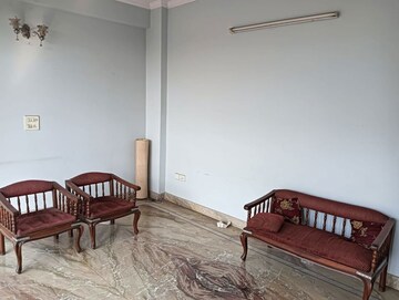 Parking in 3 BHK Apartment at Jungpura Extension – for Rent