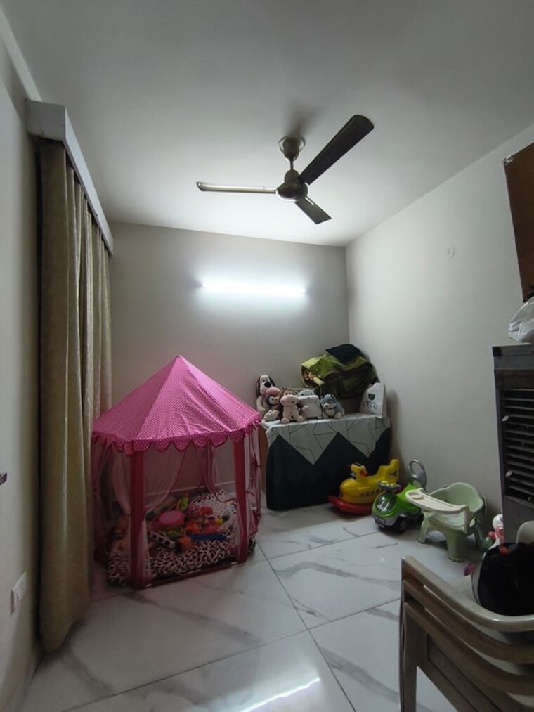 Bedroom, nk-sharma-savitry-greens-2 3 Bedroom 1160 Sq.Ft. Apartment In Ghazipur Zirakpur 10072872