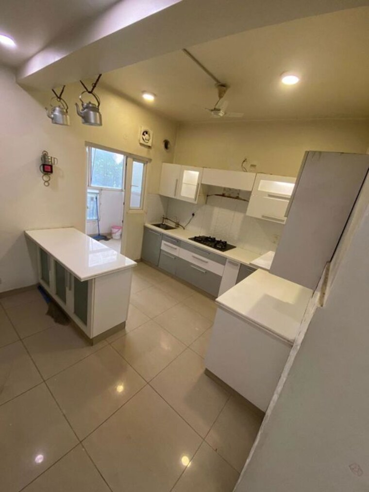 Master Bedroom, gulshan-ikebana 3.5 Bedroom 1960 Sq.Ft. Apartment In Sector 143 Noida 10072875