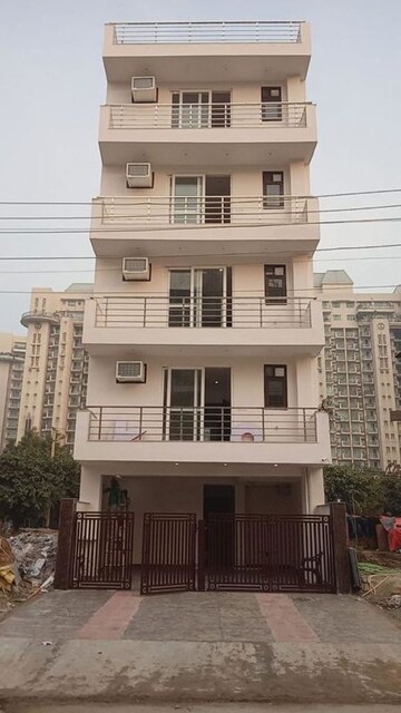 1 BHK Builder Floor – Exterior View View at Dlf City Phase 3 - for Rent