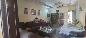 Living Room in 2.5 BHK Independent House at Sector 8 – for Rent