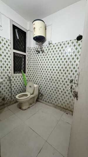 Bathroom in 2 BHK Apartment at Palm Residency Chhatarpur, Chattarpur – for Rent