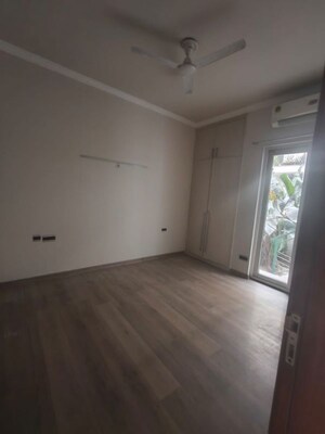 Room in 3 BHK Apartment at Silverglades The Melia, Sohna Sector 35 – for Rent