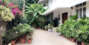 6 BHK Villa – Exterior View View at Juhu - for Sale