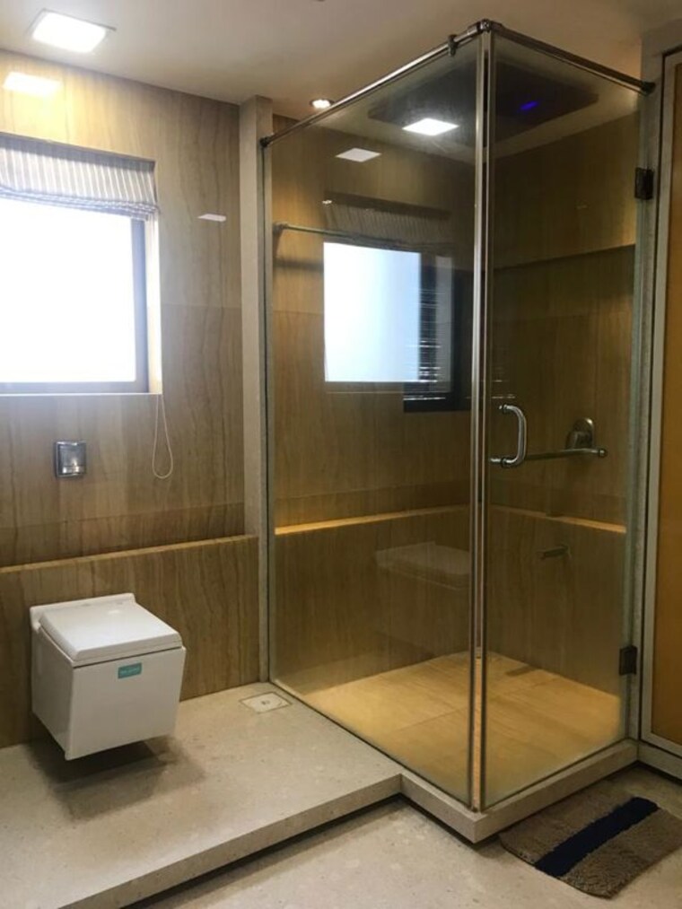 Bathroom, juhu 6 Bedroom 4300 Sq.Ft. Villa In Juhu Mumbai 10072981