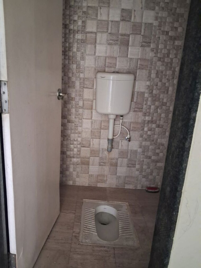 Bathroom, dhankawade-pokale-tamarind-park 2 Bedroom 850 Sq.Ft. Apartment In Dhayari Pune 10072985