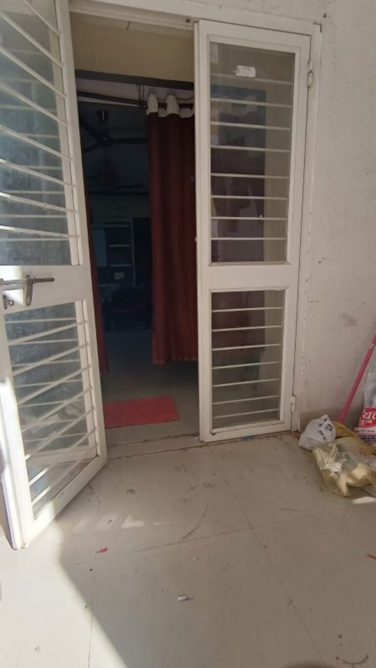 Terrace, ankur-park 3.5 Bedroom 2200 Sq.Ft. Apartment In Mukund Nagar Pune 10072999