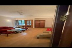4 BHK + Pooja Room,Servant Room,Study Room,Extra Room,Store Room Builder Floor For Sale in Panchsheel Park