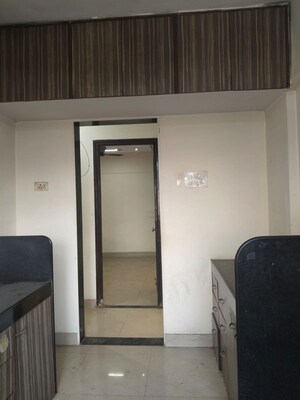 Room in 2 BHK Apartment at Vardhman Gardens, Balkum Pada – for Rent