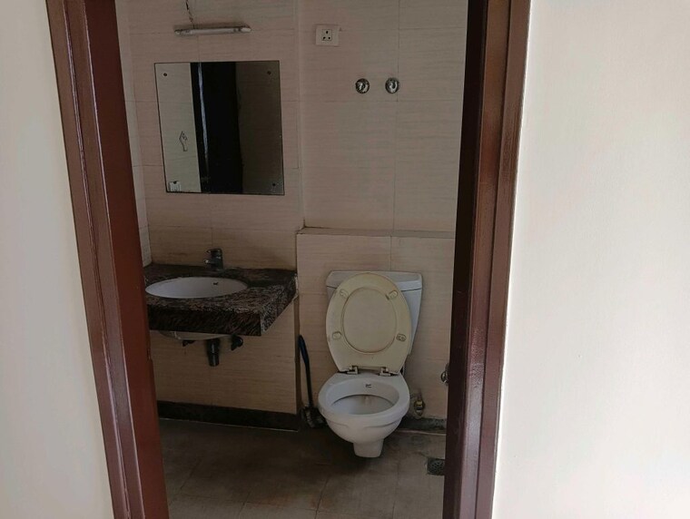 Bathroom, uppal-plumeria-garden-estate 3 Bedroom 1875 Sq.Ft. Apartment In Omicron Iii Greater Noida Greater Noida 10073150