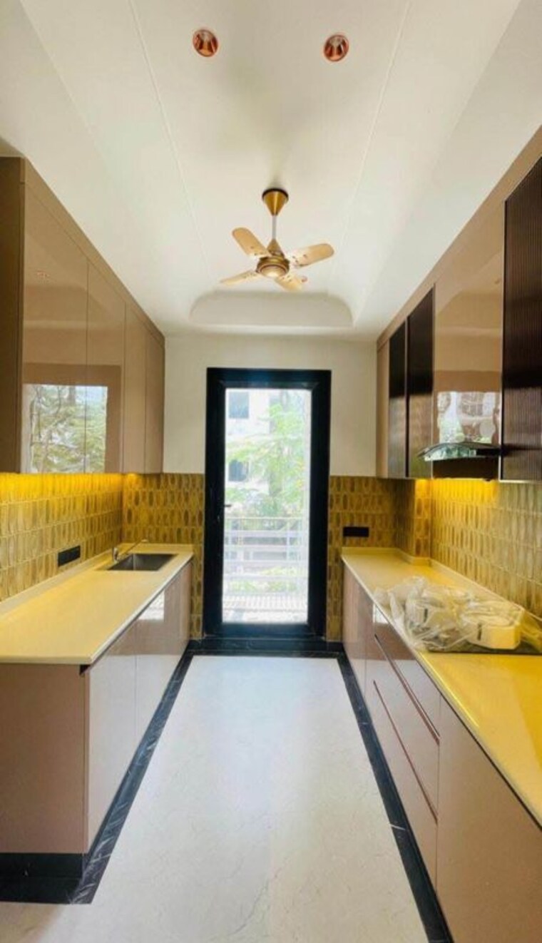Kitchen, bptp-astaire-gardens 3 Bedroom 1300 Sq.Ft. Builder Floor In Sector 70a Gurgaon 10073168