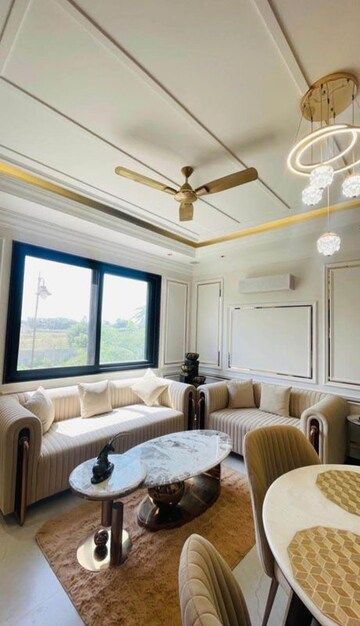 Bedroom in 3 BHK Builder Floor at BPTP Astaire Gardens, Sector 70a – for Sale