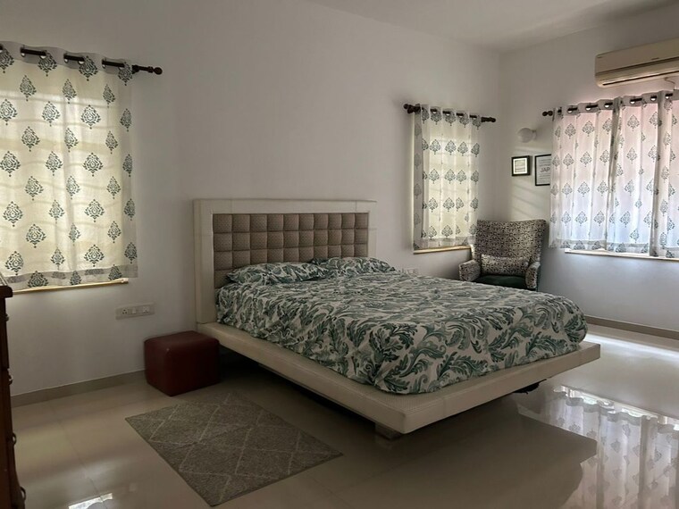 Bedroom, shri ram colony 4 Bedroom 4000 Sq.Ft. Villa In Shri Ram Colony Bhopal 10073175
