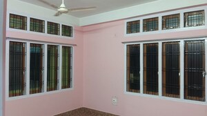 Room in 2 BHK Independent House at Six Mile – for Rent