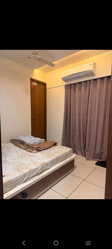 Bedroom in 3.5 BHK Apartment at Goyal Orchid Blues, Shela – for Rent
