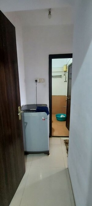 Furnished Amenities in 2 BHK Apartment at Suncity Complex, Powai – for Rent