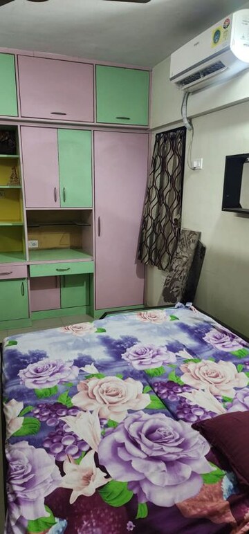 Bedroom in 2 BHK Apartment at Powai – for Rent