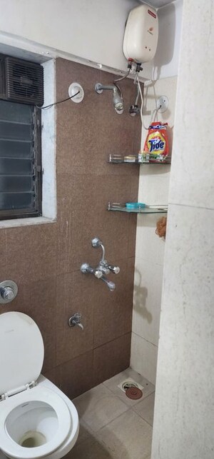 Furnished Amenities in 2 BHK Apartment at Powai – for Rent