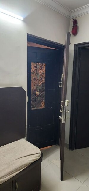 Furnished Amenities in 2 BHK Apartment at Powai – for Rent