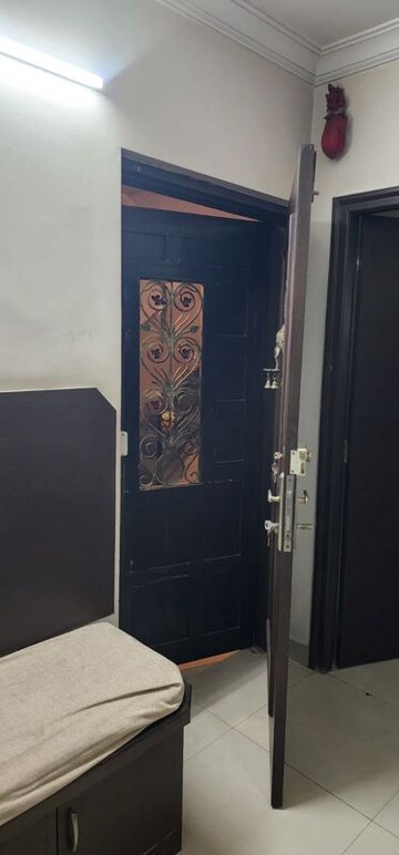 Furnished Amenities in 2 BHK Apartment at Powai – for Rent