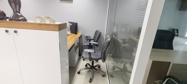 Team Area, hubtown-viva Commercial Office Space 627 Sq.Ft. In Jogeshwari East Mumbai 10073281
