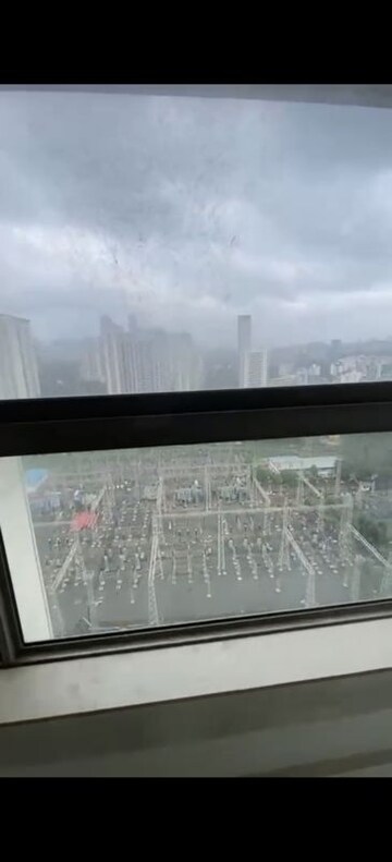 Furnished Amenities in 2 BHK Apartment at Kalpataru Paramount, Kapur Bawdi – for Rent