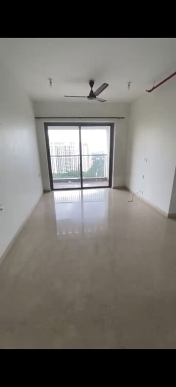 2 BHK Apartment For Rent in Kalpataru Paramount, Kapur Bawdi