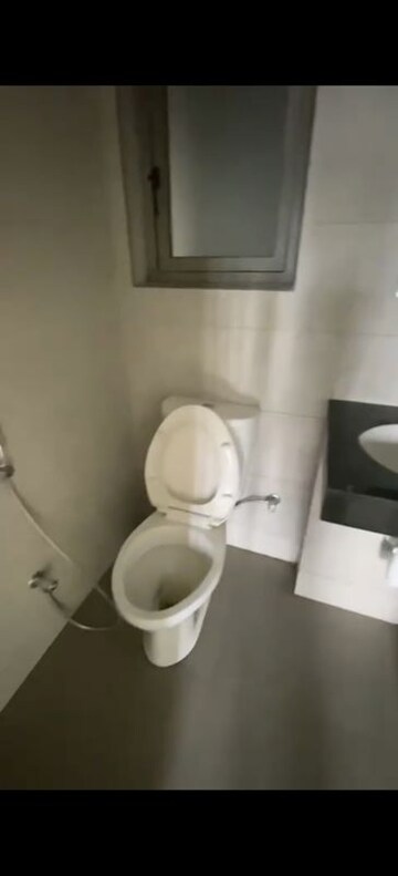 Bathroom in 2 BHK Apartment at Kalpataru Paramount, Kapur Bawdi – for Rent