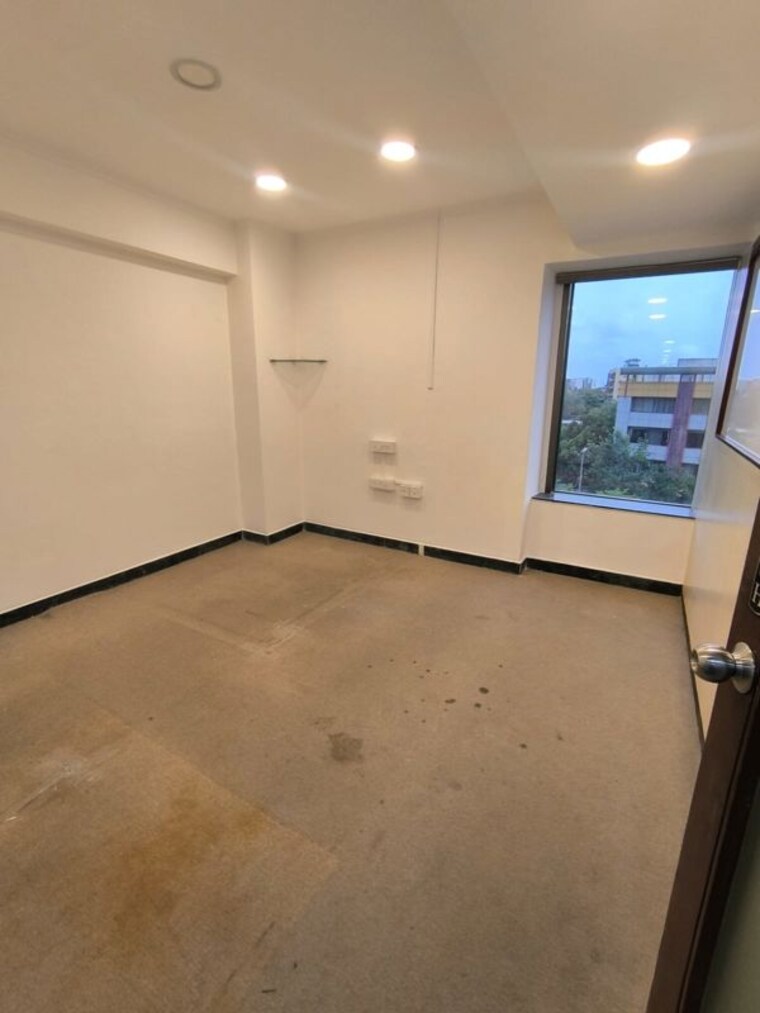 Floor Plan, solitaire-corporate-park Commercial Office Space 2700 Sq.Ft. In Andheri East Mumbai 9223940