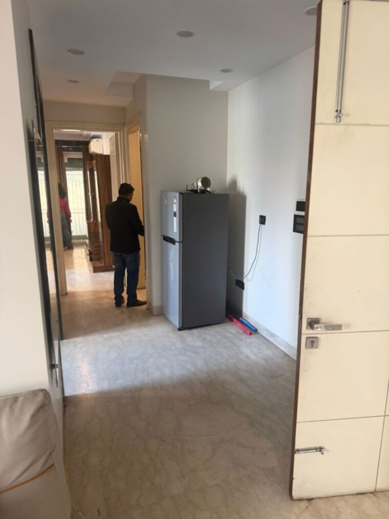 Living Room, shivalik colony 1 RK 2000 Sq.Ft. Builder Floor In Shivalik Colony Delhi 10073386