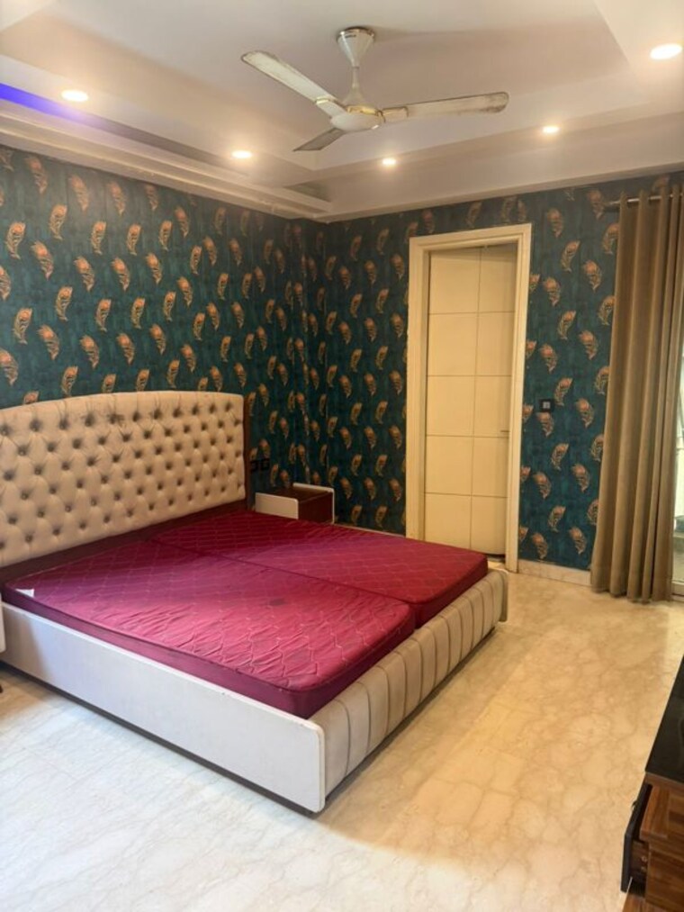 Bedroom, shivalik colony 1 RK 2000 Sq.Ft. Builder Floor In Shivalik Colony Delhi 10073386