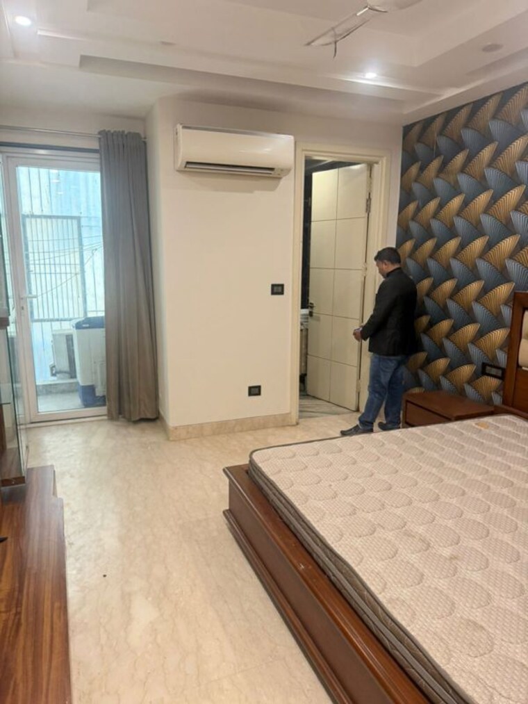 Bedroom, shivalik colony 1 RK 2000 Sq.Ft. Builder Floor In Shivalik Colony Delhi 10073386