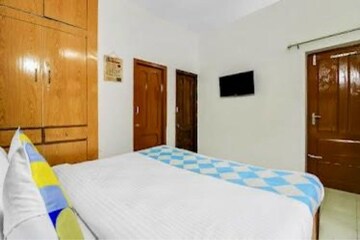 Bedroom in 3 BHK Independent House at Bhimtal – for Sale