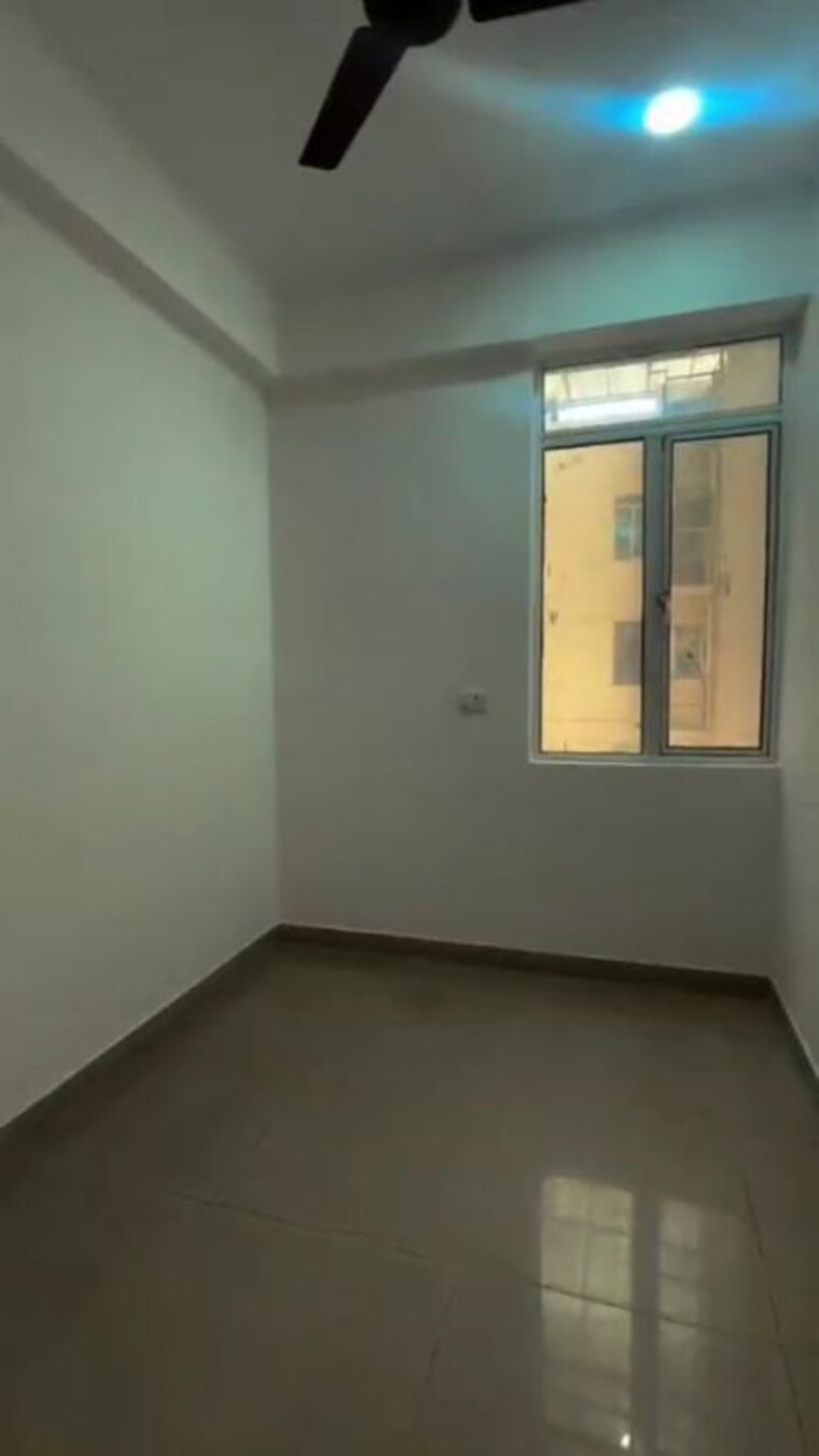 Room, gaur-city-4th-avenue 2.5 Bedroom 1175 Sq.Ft. Apartment In Sector 4 Greater Noida Greater Noida 10067061