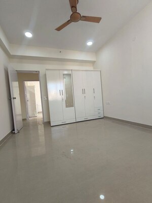 Room in 4 BHK Apartment at Sare Home, Sector 92 – for Rent