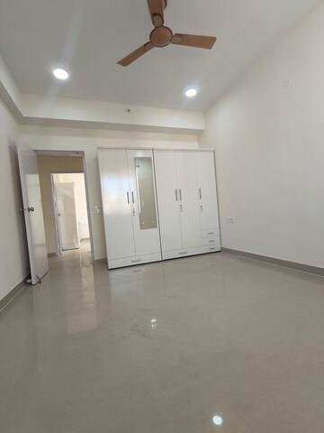 Room in 4 BHK Apartment at Sare Home, Sector 92 – for Rent