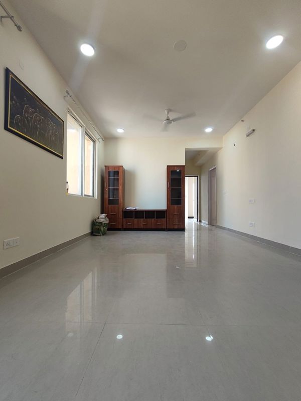 4 BHK + Servant Room Apartment For Rent in Sare Home