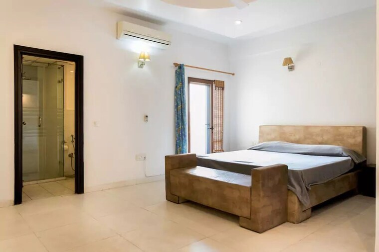 Bedroom, jaypee-green-earth-court 4 Bedroom 4400 Sq.Ft. Apartment In Jaypee Greens Greater Noida 10073452