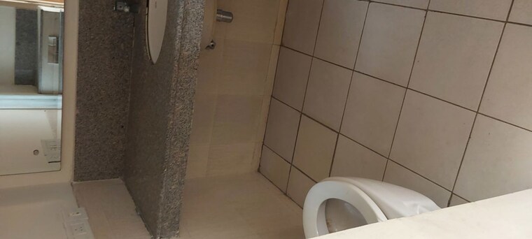 Bathroom, jaypee-moon-court 3 Bedroom 1942 Sq.Ft. Apartment In Jaypee Greens Greater Noida 10073463