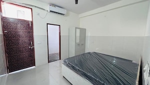 Bedroom in 1 BHK Builder Floor at South City 2 – for Rent