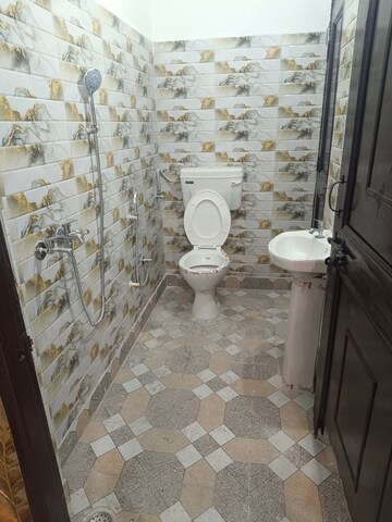 Bathroom in 2 BHK Builder Floor at Uttam Nagar – for Sale