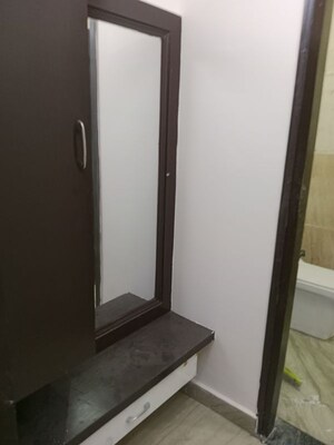 Room in 3.5 BHK Builder Floor at Ansals Sushant City – for Rent